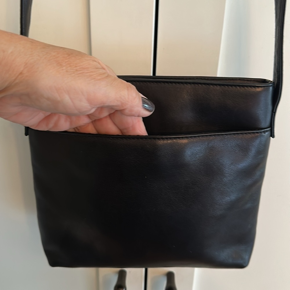 RALPH LAUREN -the perfect little black bag - Picture 4 of 6